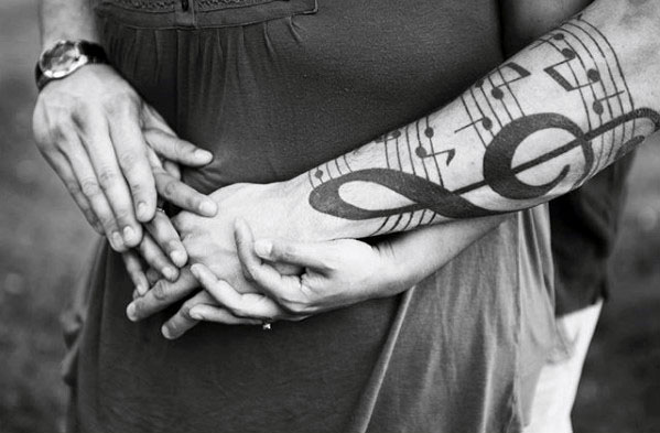 tatuaje musical para hombre 26