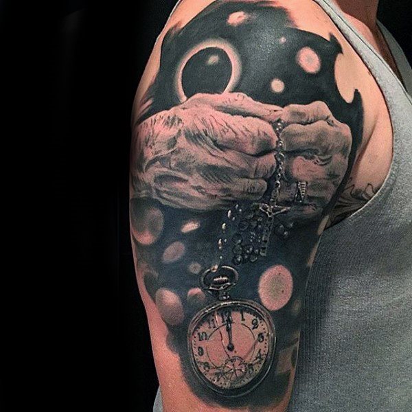 tatuaje rosario para hombre 18