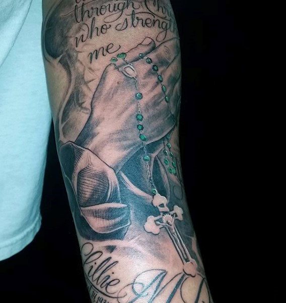 tatuaje rosario para hombre 49