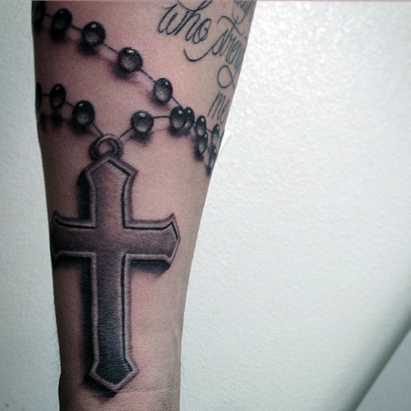 tatuaje rosario para hombre 82