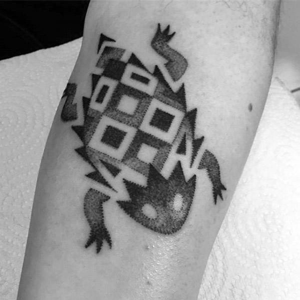 tatuaje sapo para hombre 21