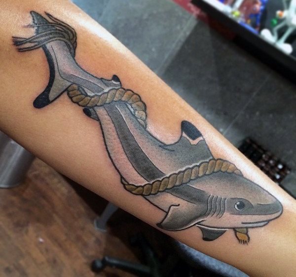 tatuaje tiburon para hombre 19