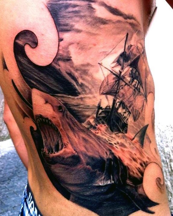 tatuaje tiburon para hombre 30