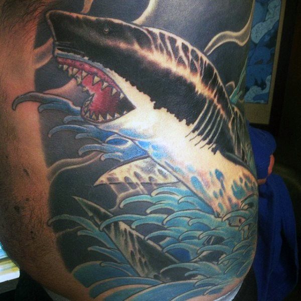 tatuaje tiburon para hombre 37