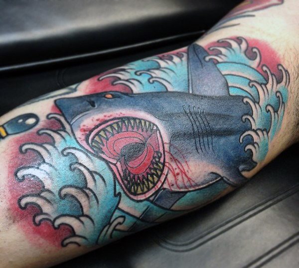 tatuaje tiburon para hombre 46