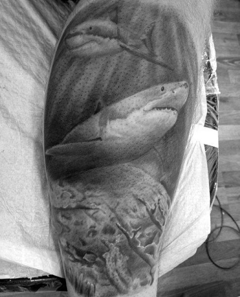 tatuaje tiburon para hombre 56