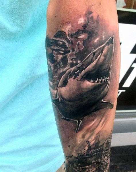 tatuaje tiburon para hombre 64