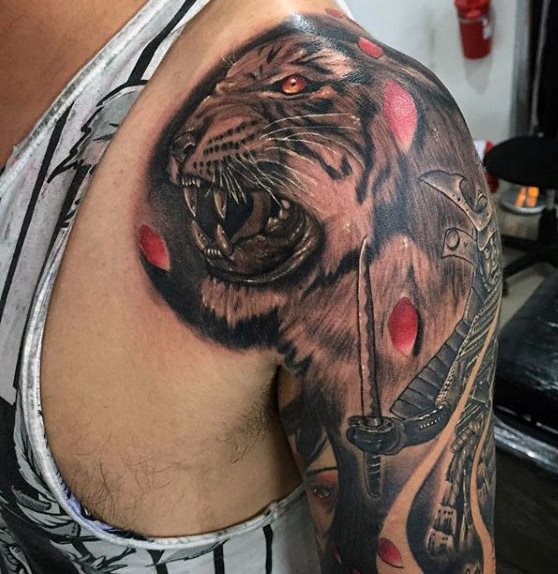 tatuaje tigre para hombre 76