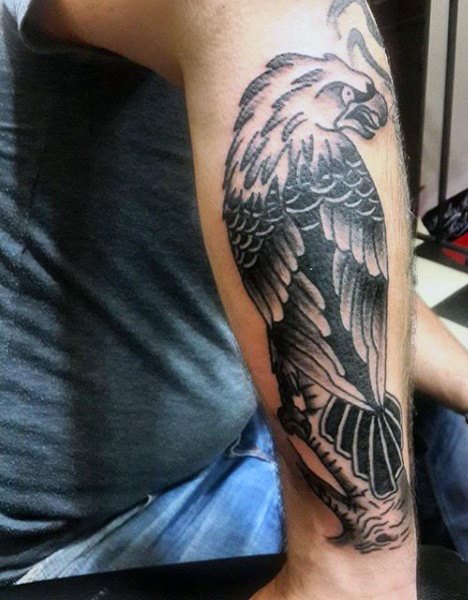 tatuaje aguila para hombre 32