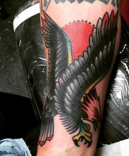 tatuaje aguila para hombre 55