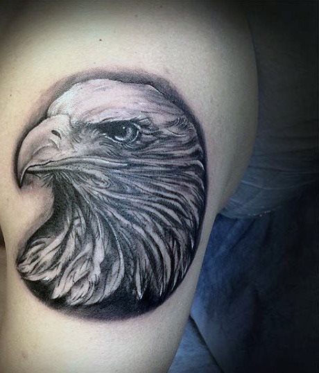 tatuaje aguila para hombre 65