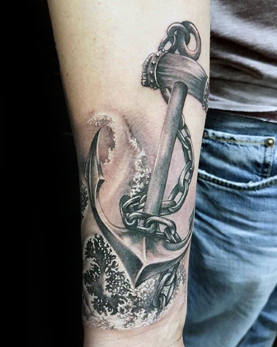 tatuaje ancla realista para hombre 09