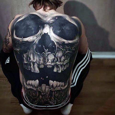 tatuaje calavera realista para hombre 09