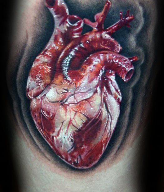 tatuaje corazon realista para hombre 03