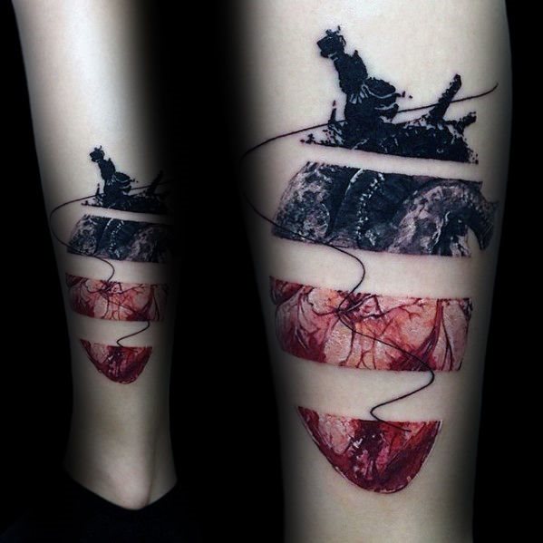 tatuaje corazon realista para hombre 18