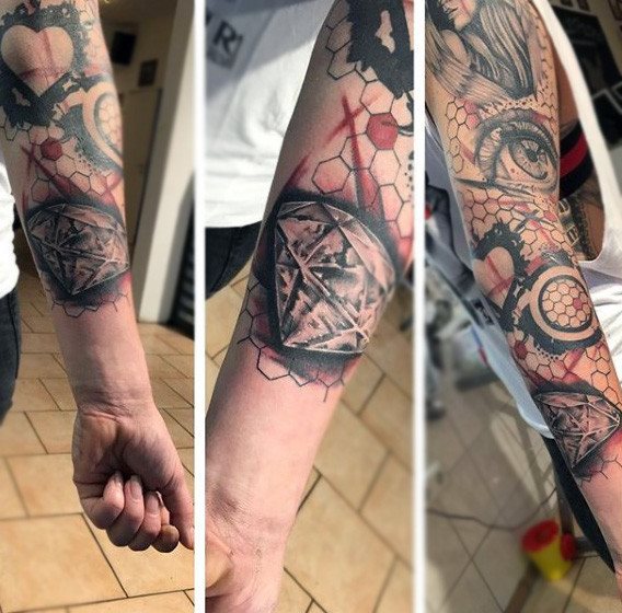 tatuaje diamante para hombre 13
