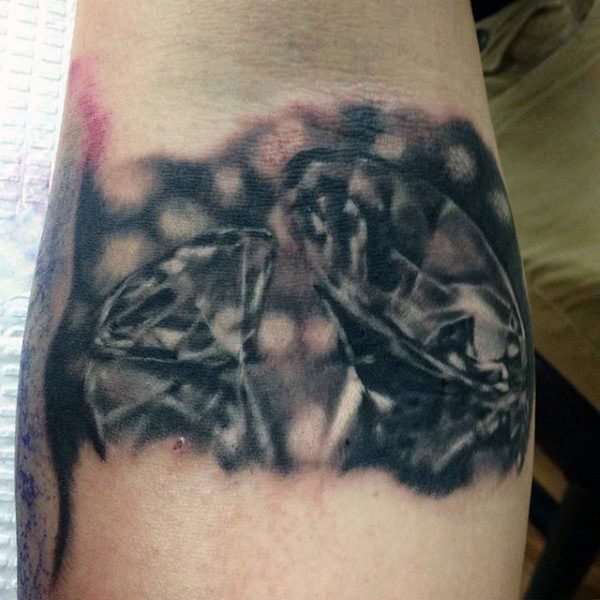 tatuaje diamante para hombre 39