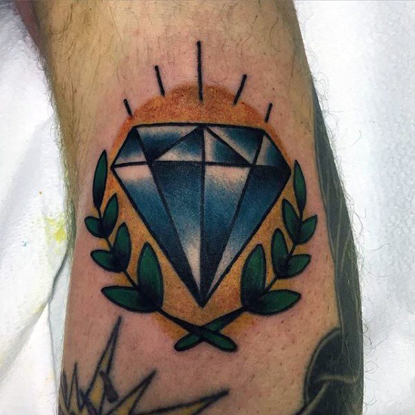 tatuaje diamante para hombre 56