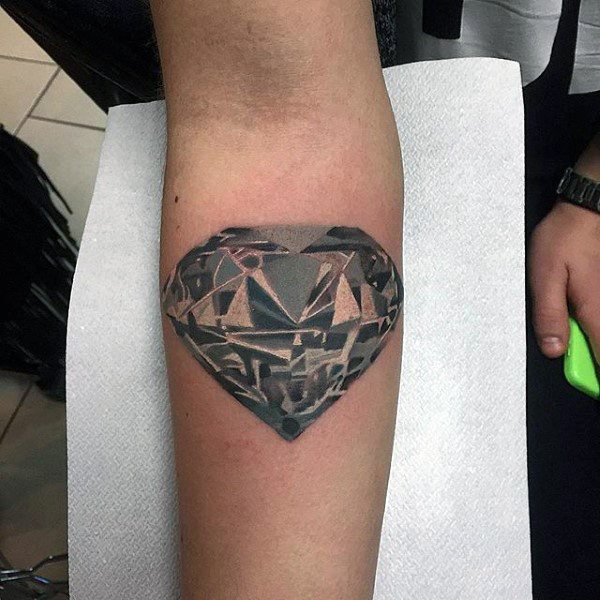 tatuaje diamante para hombre 63