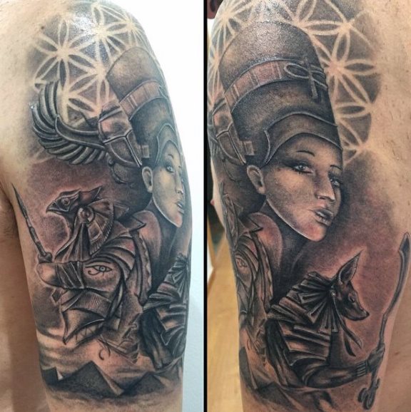 tatuaje egipcio para hombre 07