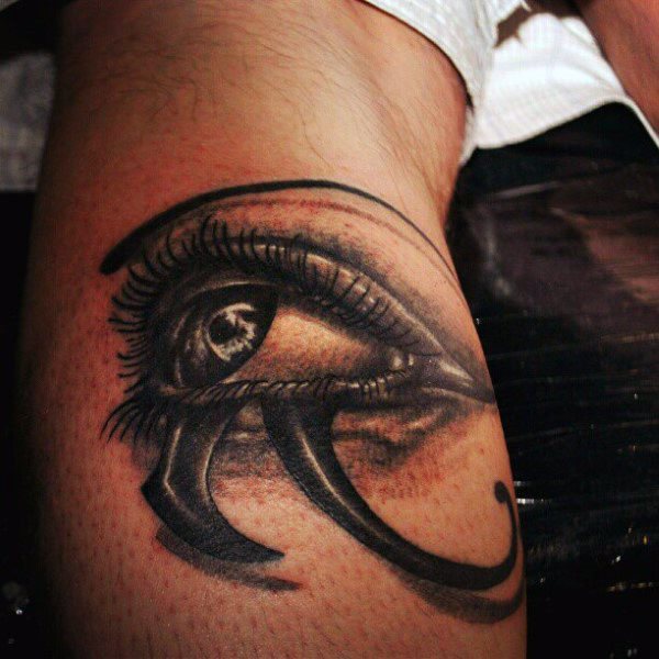 tatuaje egipcio para hombre 26