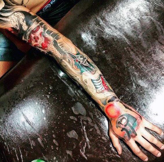 tatuaje egipcio para hombre 34
