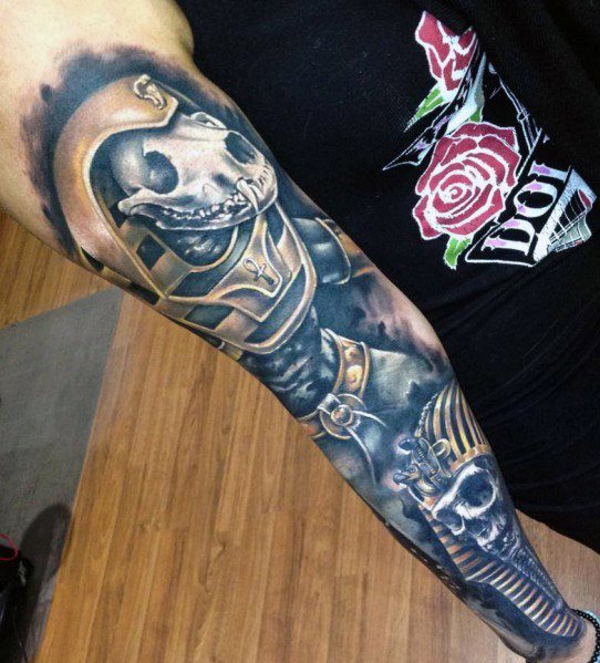 tatuaje egipcio para hombre 39