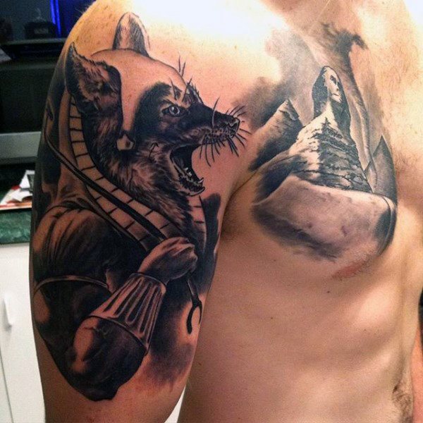 tatuaje egipcio para hombre 43