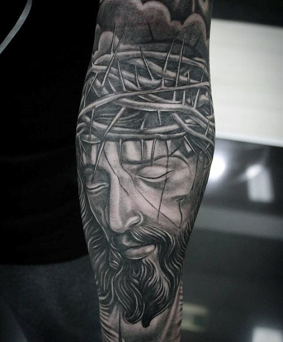 tatuaje jesus antebrazo para hombre 07