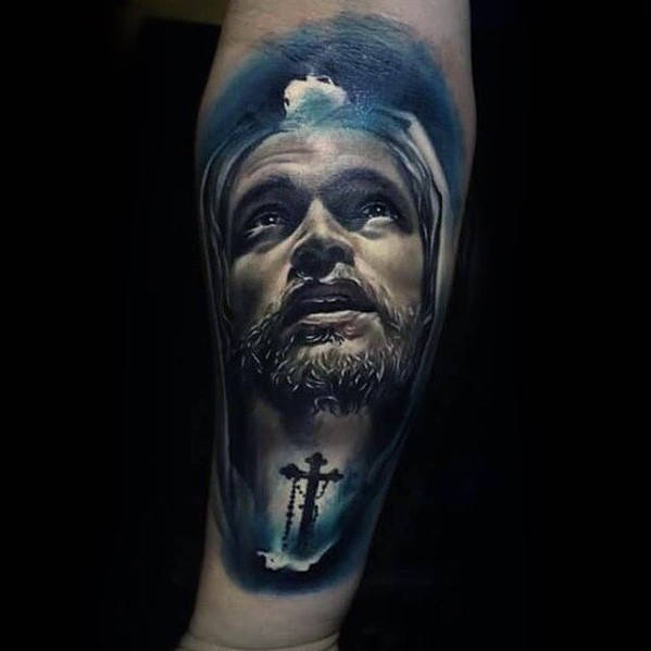 tatuaje jesus antebrazo para hombre 10