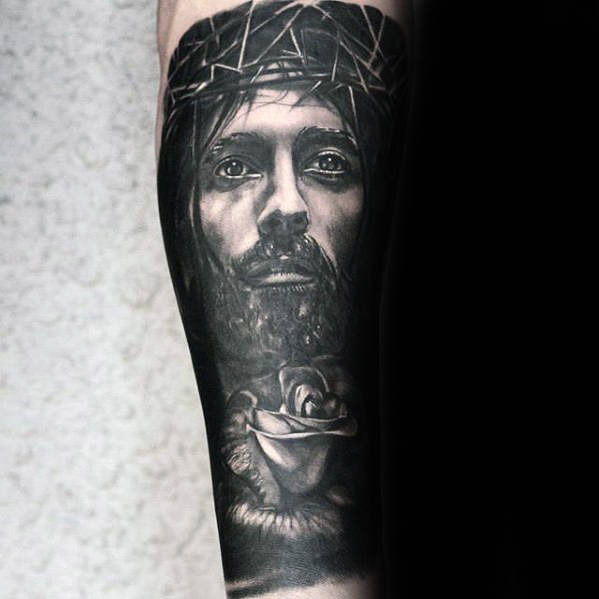 tatuaje jesus antebrazo para hombre 22