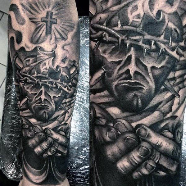 tatuaje jesus antebrazo para hombre 26