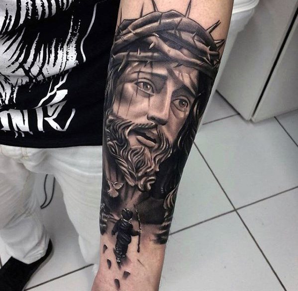 tatuaje jesus antebrazo para hombre 42