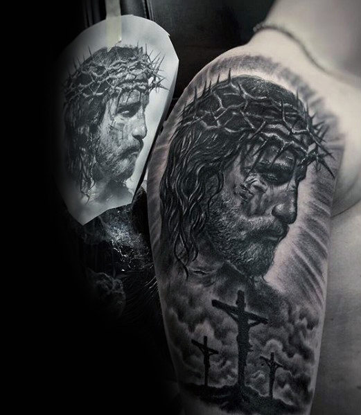 tatuaje jesus brazo para hombre 03