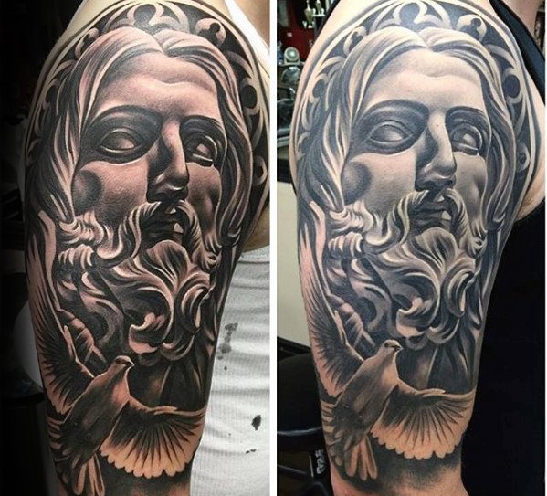 tatuaje jesus brazo para hombre 07