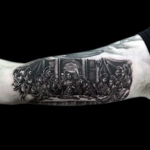 tatuaje jesus brazo para hombre 22