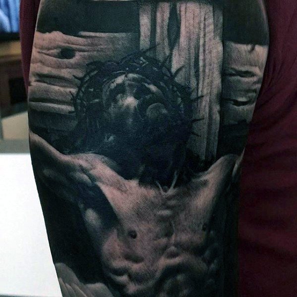 tatuaje jesus brazo para hombre 43