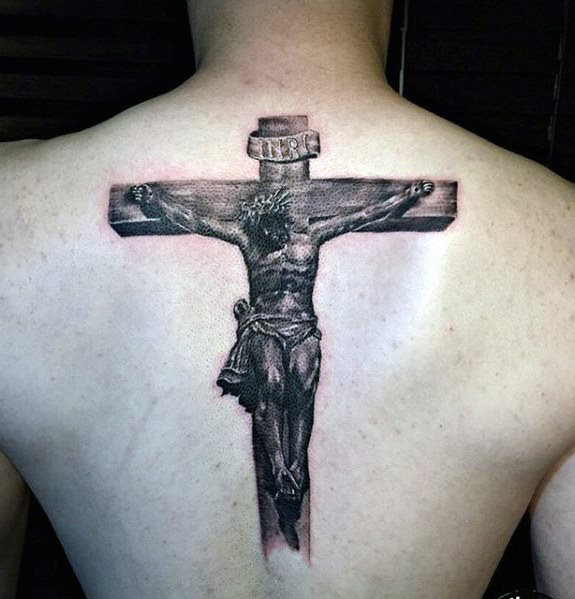 tatuaje jesus espalda para hombre 04