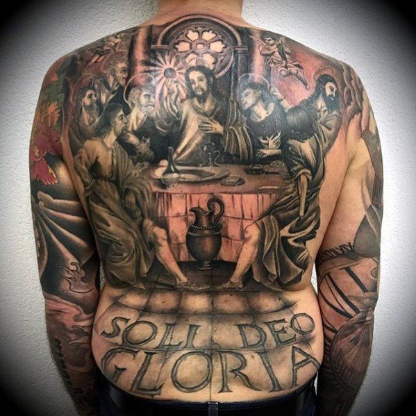 tatuaje jesus espalda para hombre 06