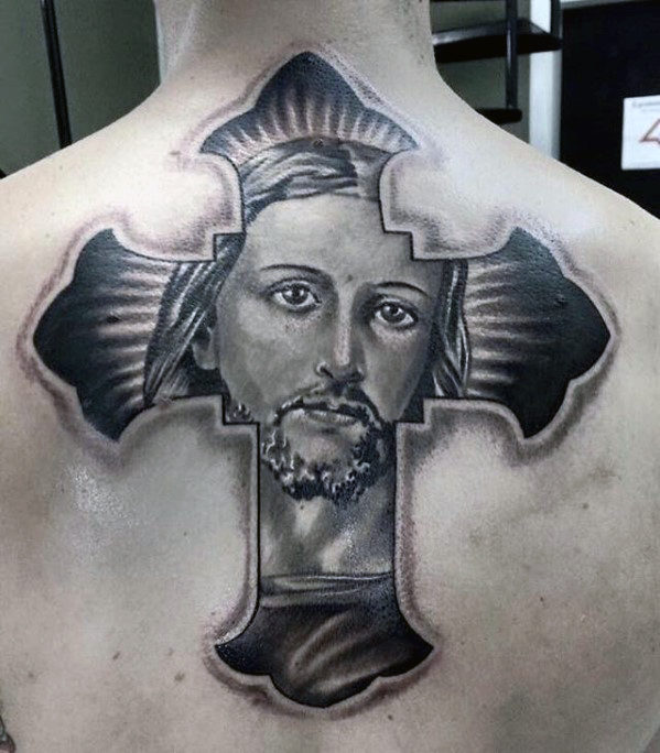 tatuaje jesus espalda para hombre 20