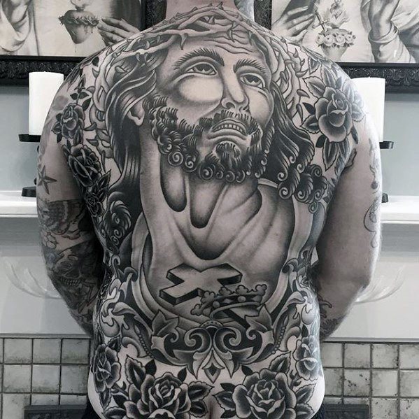 tatuaje jesus espalda para hombre 21