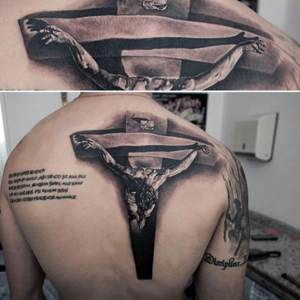 tatuaje jesus espalda para hombre 23