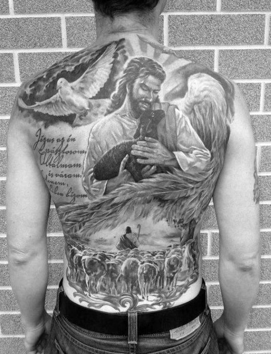 tatuaje jesus espalda para hombre 31