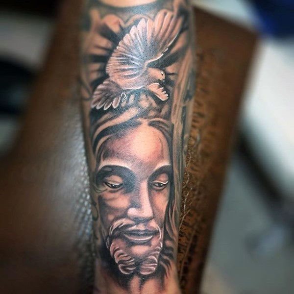 tatuaje jesus para hombre 37