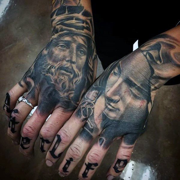 tatuaje jesus para hombre 51