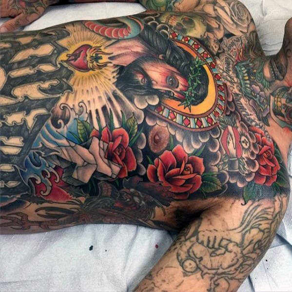 tatuaje jesus pecho para hombre 18