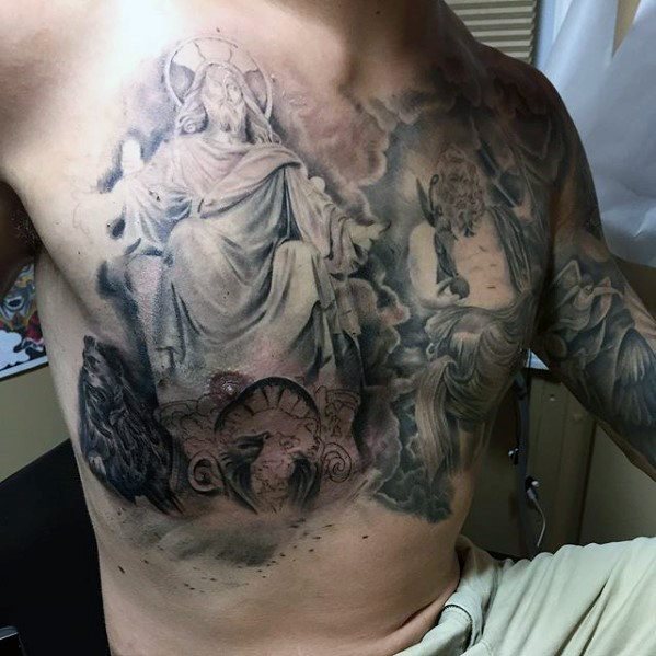 tatuaje jesus pecho para hombre 28