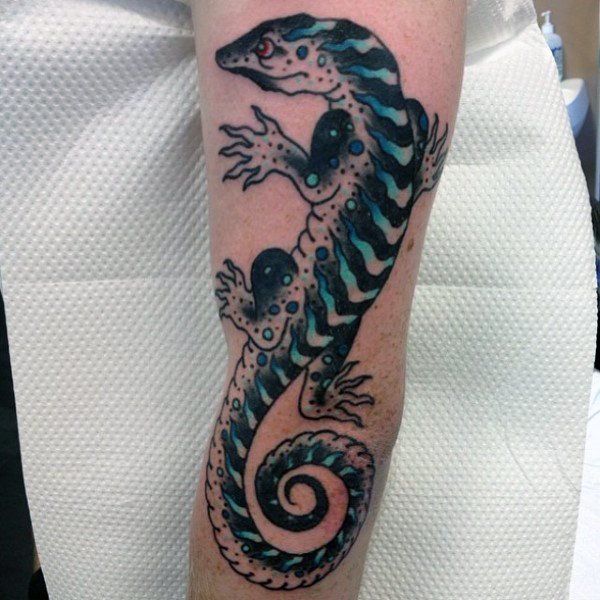 tatuaje lagarto para hombre 33