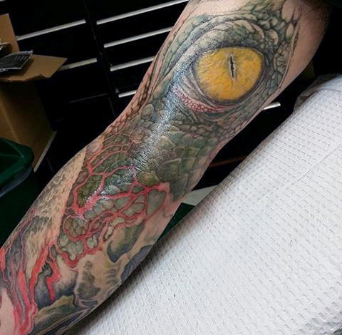 tatuaje lagarto para hombre 68