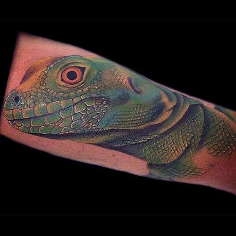 tatuaje lagarto para hombre 94
